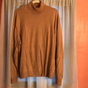 Orvis men’s beige light turtleneck sweater in XXL